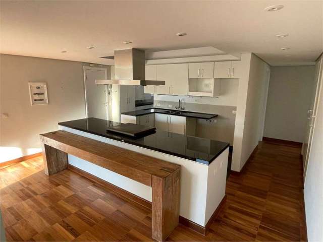 Apartamento com 3 quartos à venda em Bela Vista - SP