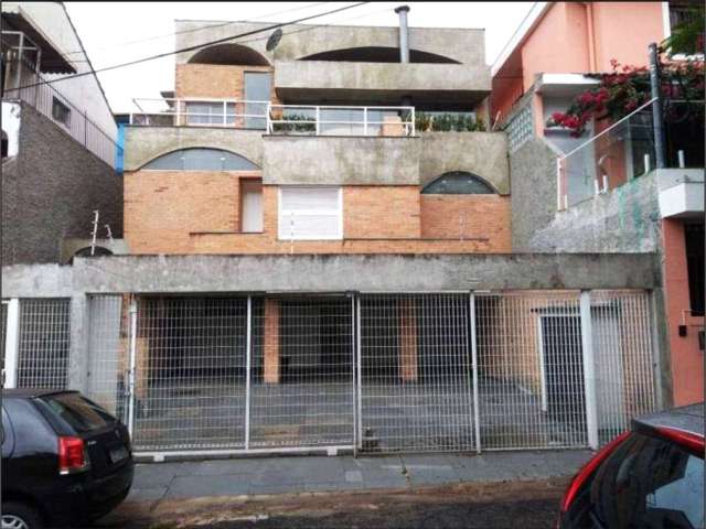 Casa com estúdio à venda em Rua fechada - Aclimação