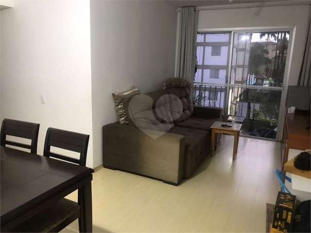 Apartamento com 3 quartos à venda em Vila Sônia - SP