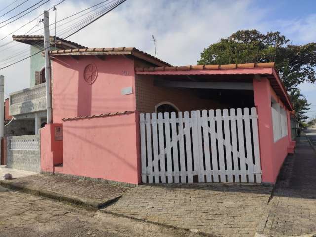 Casa para venda tem 100 metros quadrados com 2 quartos em Suarão - Itanhaém - SP.