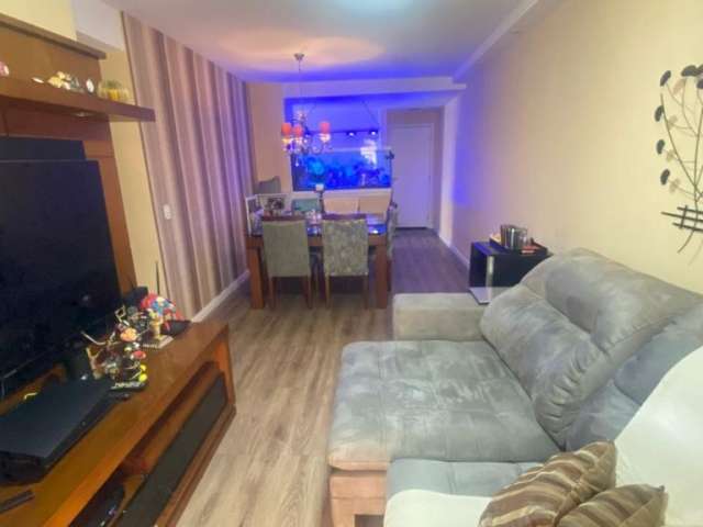 Freguesia, apartamento 3 qartos ( 1 suíte), ampla sala, cond. completo, vaga, excelente localização, sol da manhã