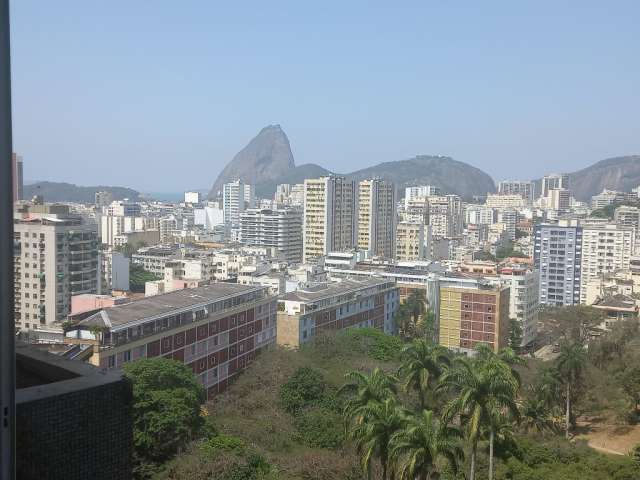 Maravilhoso apartamento em Laranjeiras no Parque Guinle