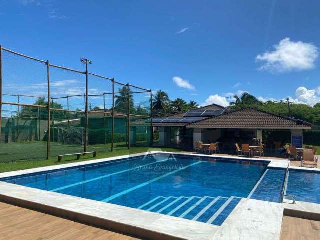 Casa em condomínio fechado, com 3/4, 2 suítes, mobiliada, home, DCE, 2 vagas, em Praia do Flamengo