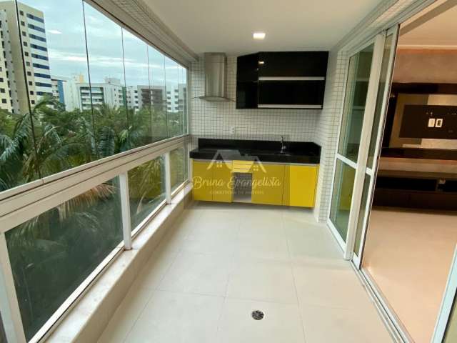 Apartamento com 2 suítes, varanda, armários, w.c. serviço, 2 vagas