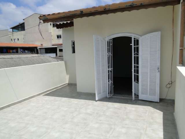 Sobrado à Venda com 5 Quartos e 4 WC's na Vila Pires, Santo André, SP