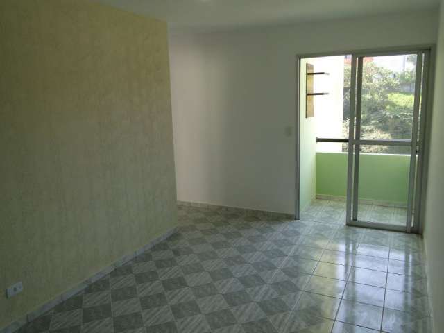 Apartamento à Venda com 2 Quartos e WC na Cidade São Jorge, Santo André, SP