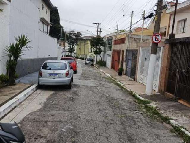 Sobrado para Venda em São Paulo, Mooca, 2 dormitórios, 1 banheiro, 2 vagas