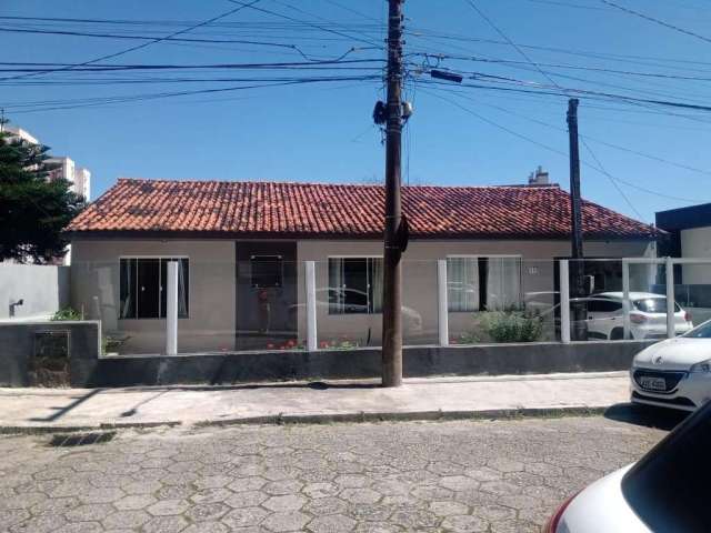 Casa para Venda em São José, Barreiros, 3 dormitórios, 1 suíte, 1 banheiro, 2 vagas