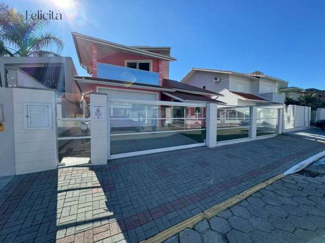 Casa em condomínio fechado com 4 quartos à venda na Avenida Aniceto Zacchi, 1, Ponte do Imaruim, Palhoça por R$ 1.696.000