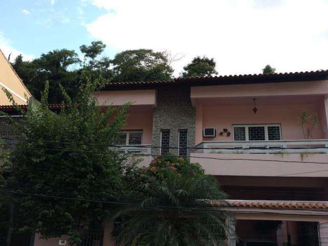 Casa com 4 quartos à venda por R$ 950.000 - Vila Valqueire - Rio de Janeiro/RJ