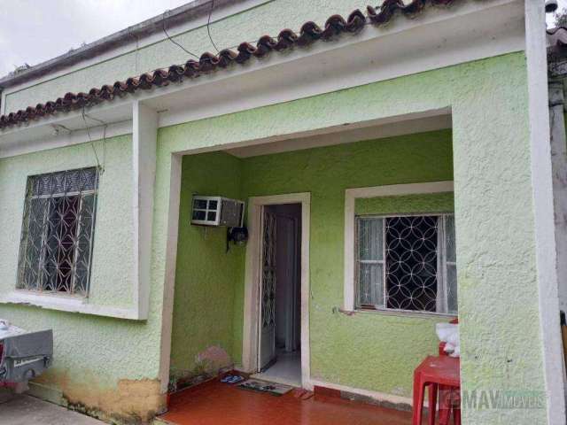 Casa com 2 quartoss à venda por R$ 130.000 - Irajá - Rio de Janeiro/RJ