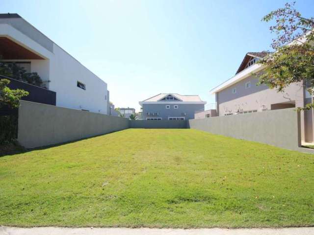 Terreno em condomínio fechado à venda na Rua Rubem Braga, Barra da Tijuca, Rio de Janeiro, 600 m2 por R$ 3.100.000