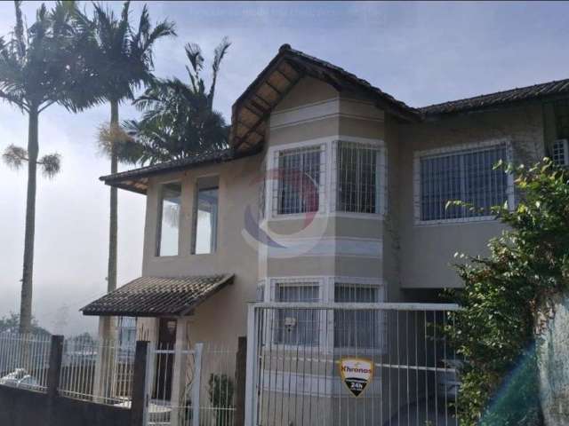 Casa com 4 quartos para alugar na Luiz Carlos Theodorico Gomes, 185, Itacorubi, Florianópolis por R$ 8.900