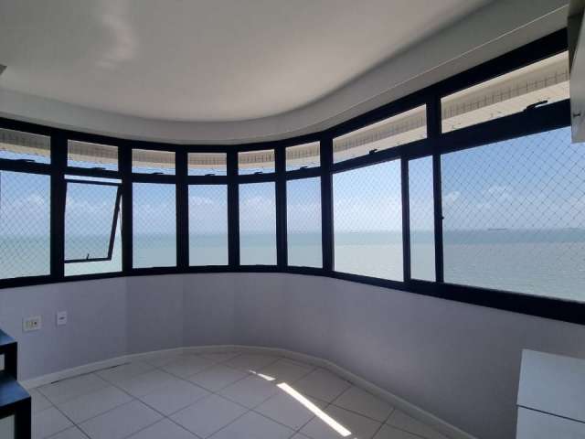 Luxuoso Apartamento dos Seus Sonhos na Ponta do Farol!