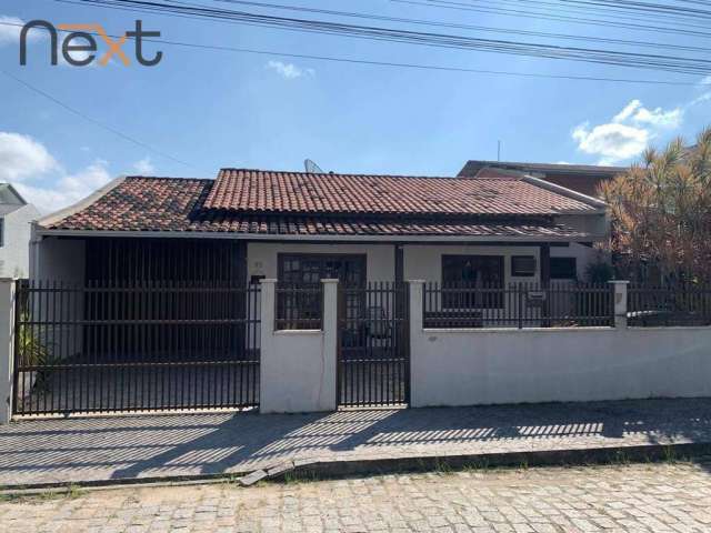 Excelente casa no centro de Balneário Piçarras