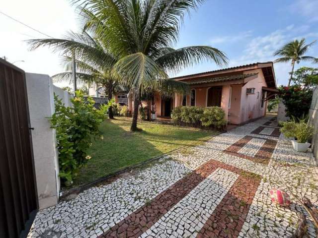 Casa em condomínio fechado com 4 quartos à venda no Stella Maris, Salvador  por R$ 1.150.000