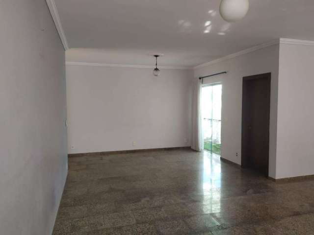 Casa com 3 dormitórios para alugar, 200 m² por R$ 7.000,00/mês - Vila Medon - Americana/SP