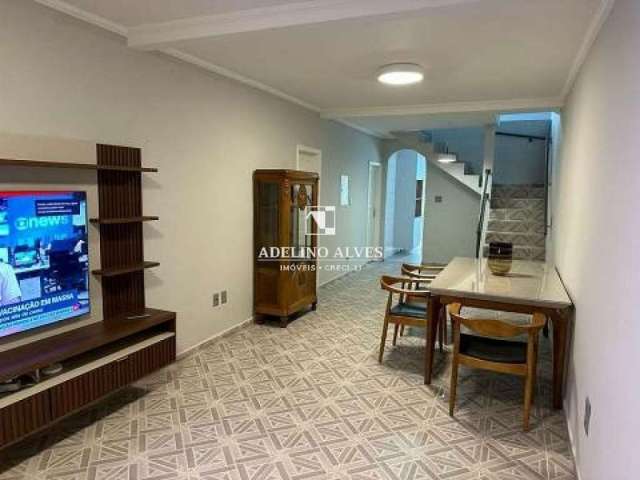 Casa em Santo Amaro, com 184m², 4 dormitórios, sendo 4 suítes, 2 vagas de garagem.