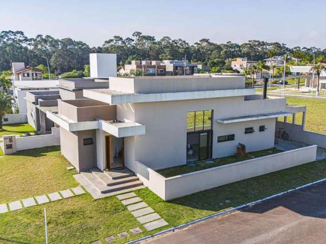 Casa para Venda, São João do Rio Vermelho, 4 dormitórios, 2 suítes, 4 banheiros, 3 vagas