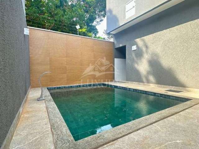 Casa com 3 Quartos e 3 banheiros à Venda, 300 m² por R$ 600.000 - Senador Canedo