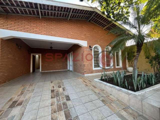 Casa com 3 quartos à venda na Rua Cristóvão Bonini, 1235, Jardim Proença I, Campinas, 194 m2 por R$ 690.000