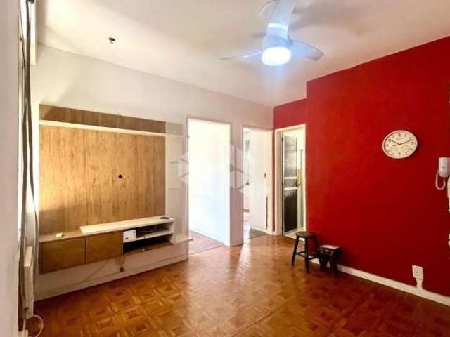 Apartamento dois quartos na Cidade Baixa