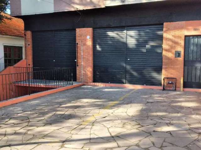 Loja Comercial  no bairro Vila Ipiranga  em Porto Alegre