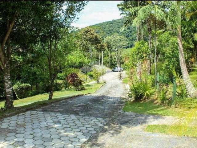 Terreno em Condominio Rural Fechado em Santo Amaro da Imperatriz próximo de Florianópolis