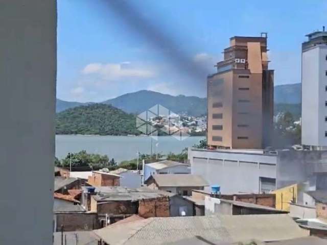 Ap com 3 dormitorios 2 Banheiros 2 vagas  na Agronomica  - Florianopolis