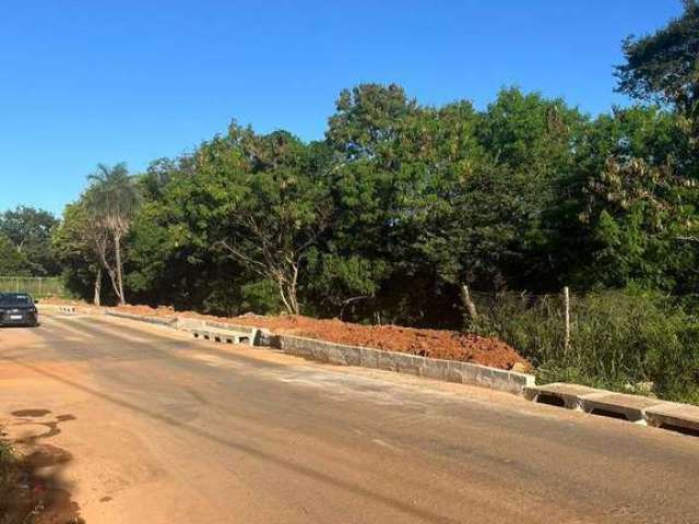 Chácara 4.700 m² com Potencial para 8 Lotes - 4 Minutos da Av. Independência