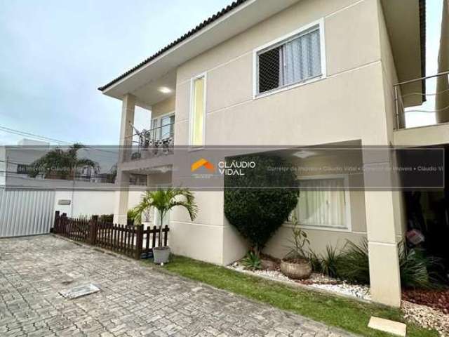 Casa Duplex, terreno de 230 m2,  4/4 em  Miragem, Lauro de Freitas - Bahia