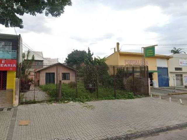 Casa com 2 dormitórios à venda, próximo ao Paraná Club 98 m² por R$ 670.000 - Boqueirão