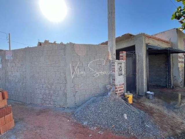 Casa nova em construção, com dois quartos sendo um suíte a venda no bairro Santana em Birigui.