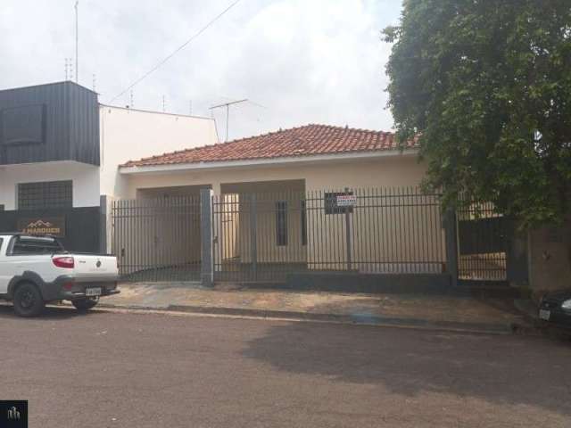 Casa de três quartos com suíte para venda no Bairro Moimaz em Birigui