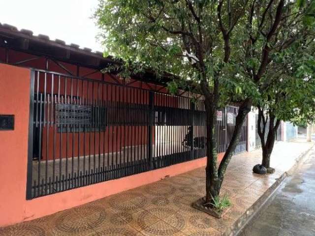 Casa de três quartos para venda no bairro São Braz em birigui