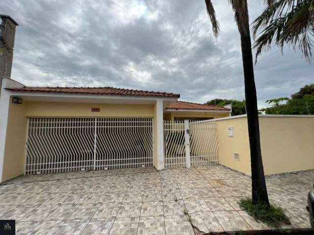 Casa à venda em Birigüi-SP, Jardim Stábile: 3 quartos, 1 suíte, 3 salas, 3 banheiros, 2 vagas de garagem, 217m² de área.