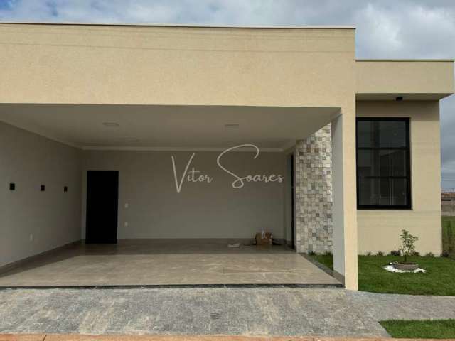 Casa a venda com três quartos no Condomínio Boa Vista