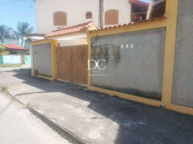 Casa com 8 quartos à venda no Mumbuca, Maricá  por R$ 750.000