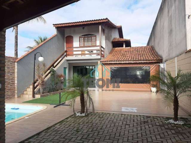 Sobrado com 6 dormitórios sendo 1 suíte à venda, 205 m² por R$ 905.000 - Granja Bela Vista - Taubaté/SP