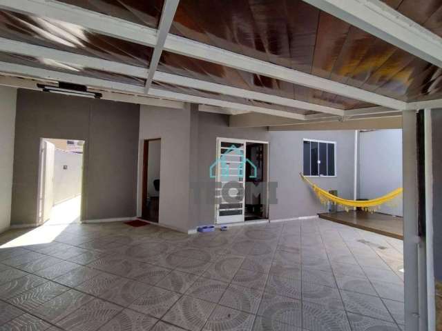 Casa com piscina, 3 dormitórios à venda, 150 m² por R$ 640.000 - Recanto dos Coqueirais - Taubaté/SP