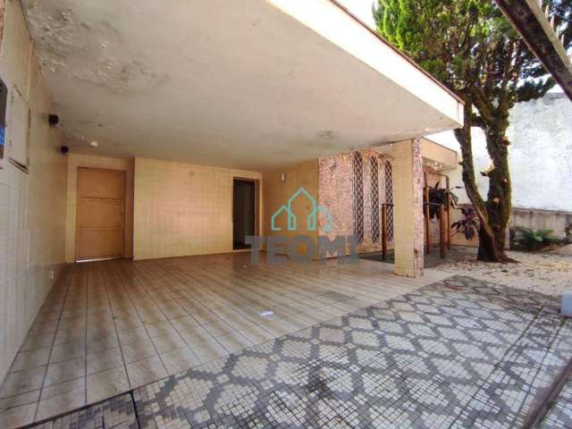 Casa com 3 dormitórios para alugar, 200 m² por R$ 3.200,00/mês - Vila Nossa Senhora das Graças - Taubaté/SP