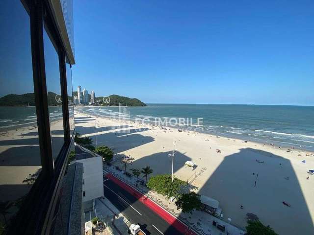 Apartamento com 3 suítes frente mar, à venda em Balneário Camboriú