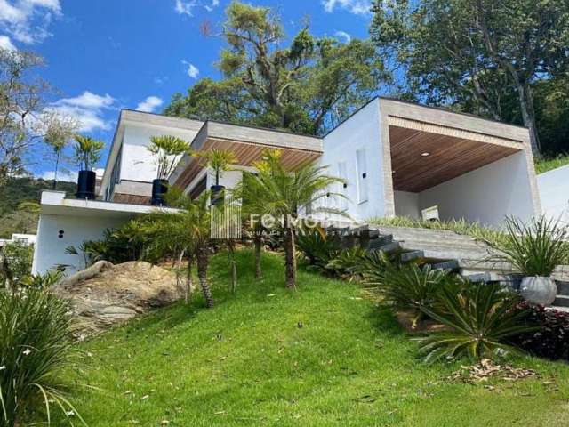 Casa com  432 m² privativos , 4 suítes, à venda no condomínio Bella Vista em Balneário Camboriú