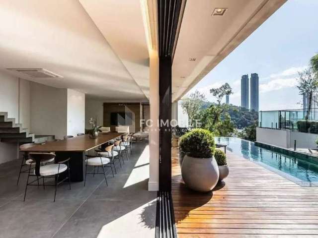 Luxuosa casa com 4 suítes, inteira mobiliada, cond. Bella Vista Residence em Balneário Camboriú