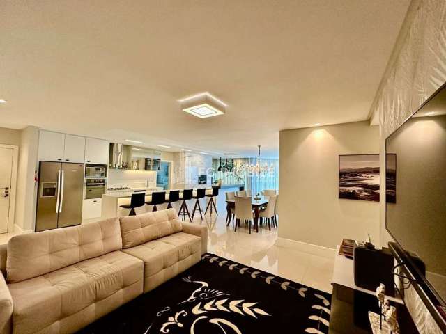 Apartamento com 3 suítes, mobiliado e decorado, à venda no edifício Brava Beach Corais na Praia Brava em Itajaí/SC