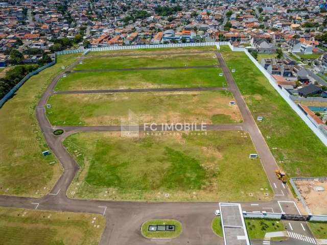 Terreno em condomínio fechado com 384,62 m²  à venda no Xaxim - Curitiba/PR