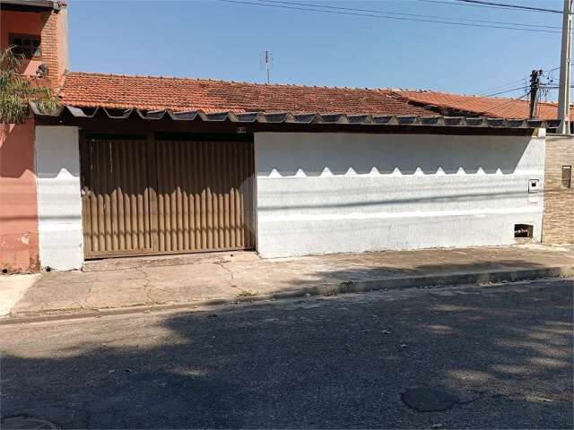 Casa localizada próximo a escolas, creches em Porto Feliz.