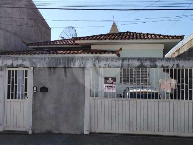 Casa com 3 quartos à venda em Centro - SP