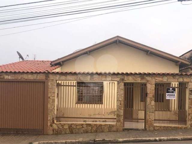 Casa com 3 quartos à venda em Jardim Santa Rosa - SP