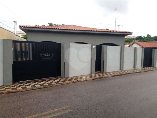 Casa com 3 quartos à venda em Centro - SP